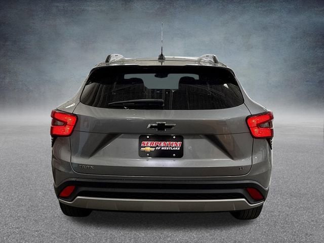 2026 Chevrolet Trax LT - Photo 9