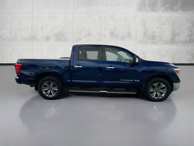 2018 Nissan Titan SV photo 4
