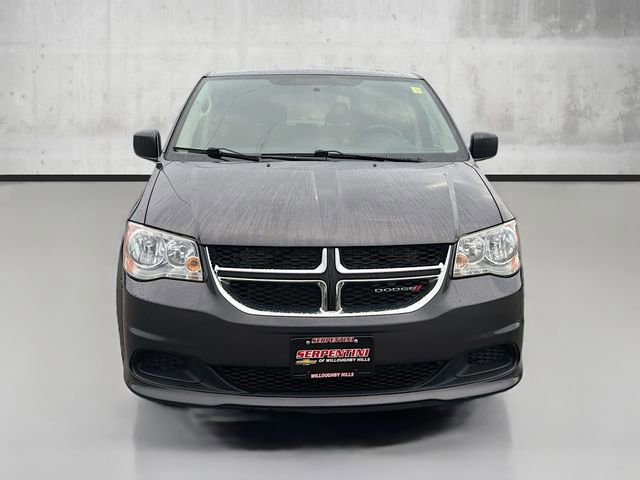 2017 Dodge Grand Caravan SE photo 2