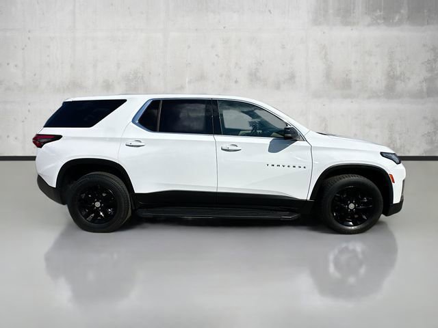 2023 Chevrolet Traverse LS photo 4