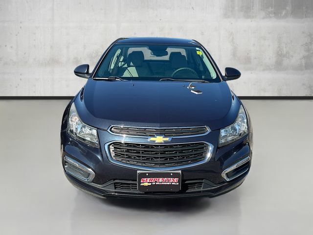 2016 Chevrolet Cruze LT photo 2