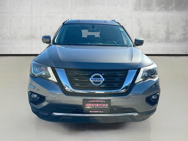 2018 Nissan Pathfinder SL photo 2