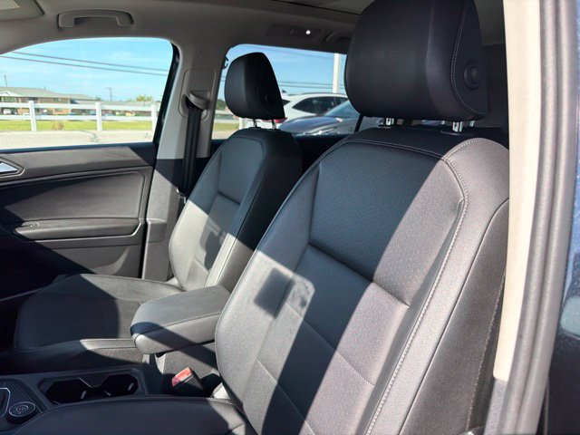 2019 Volkswagen Tiguan SE - Photo 12