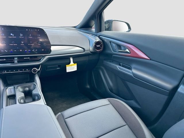 2025 Chevrolet Equinox EV RS - Photo 15
