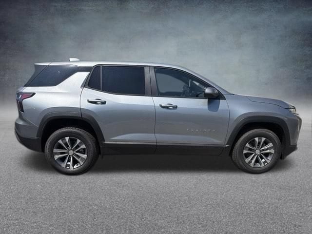 2027 Chevrolet Equinox LT - Photo 5