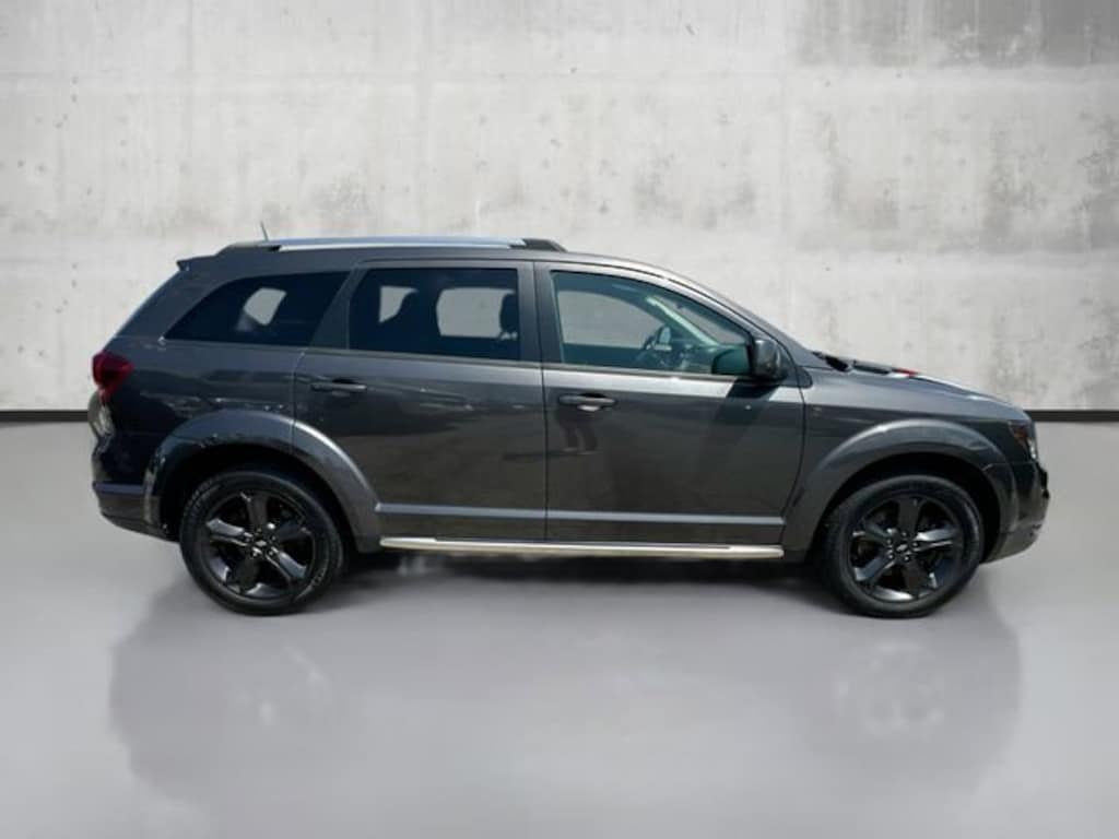 Used 2019 Dodge Journey Crossroad SUV