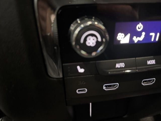 2025 Chevrolet Tahoe High Country - Photo 29