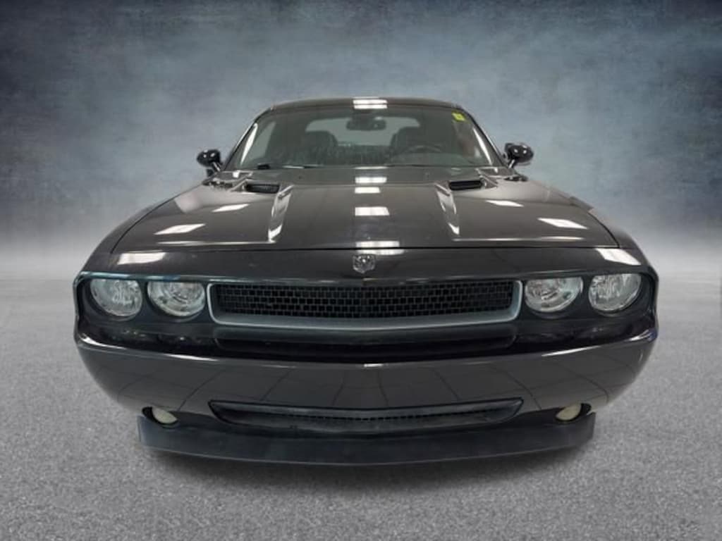 Used 2010 Dodge Challenger R/T Coupe