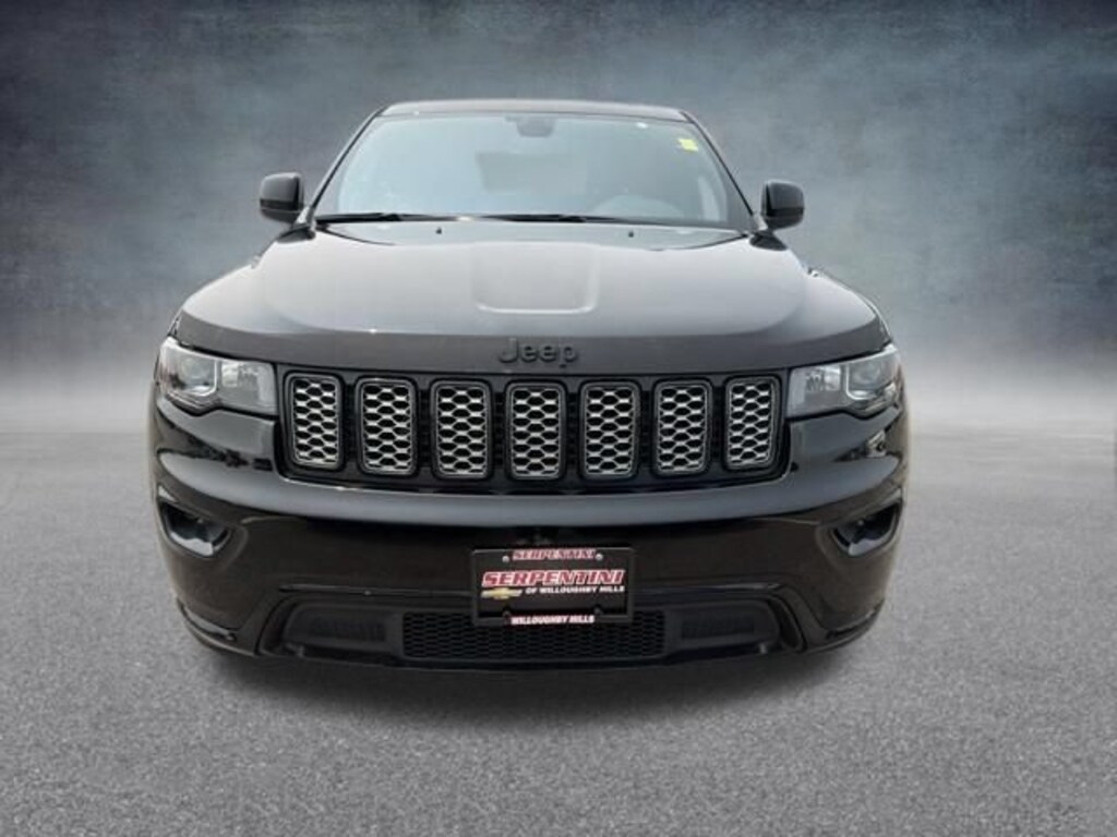 Used 2018 Jeep Grand Cherokee Altitude SUV