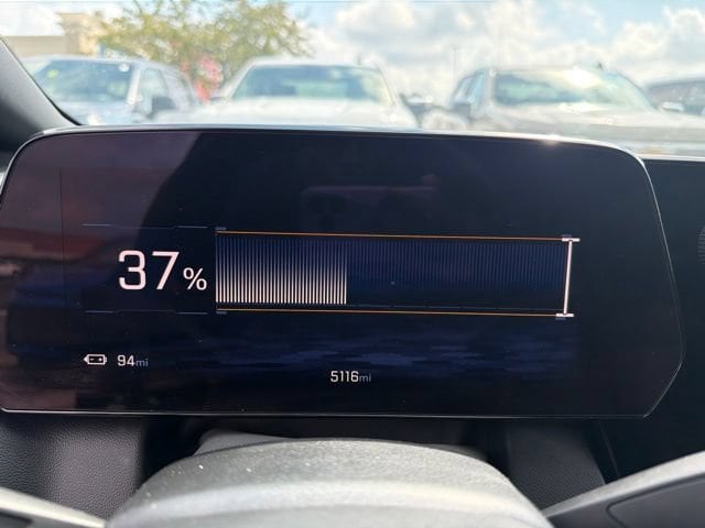 2025 Chevrolet Equinox EV RS - Photo 16
