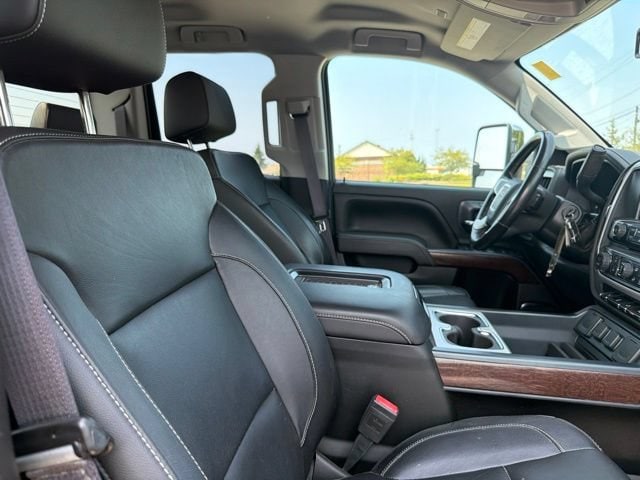 2017 GMC Sierra 2500HD SLT - Photo 24