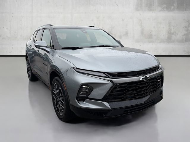 2026 Chevrolet Blazer RS photo 3