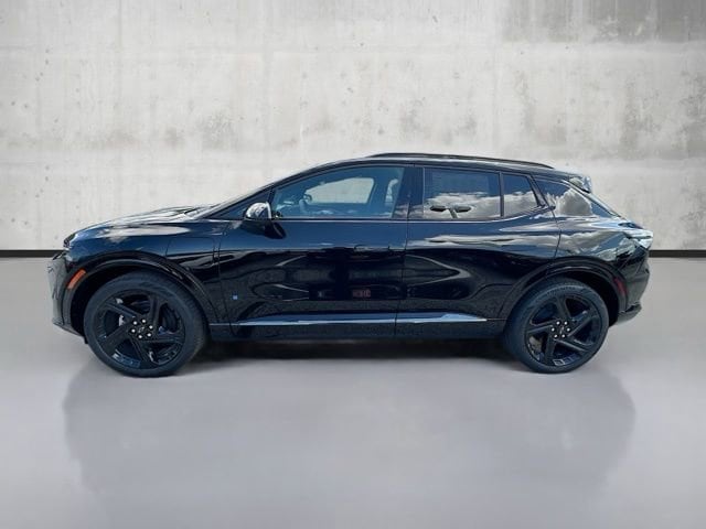 2025 Chevrolet Equinox EV RS - Photo 8