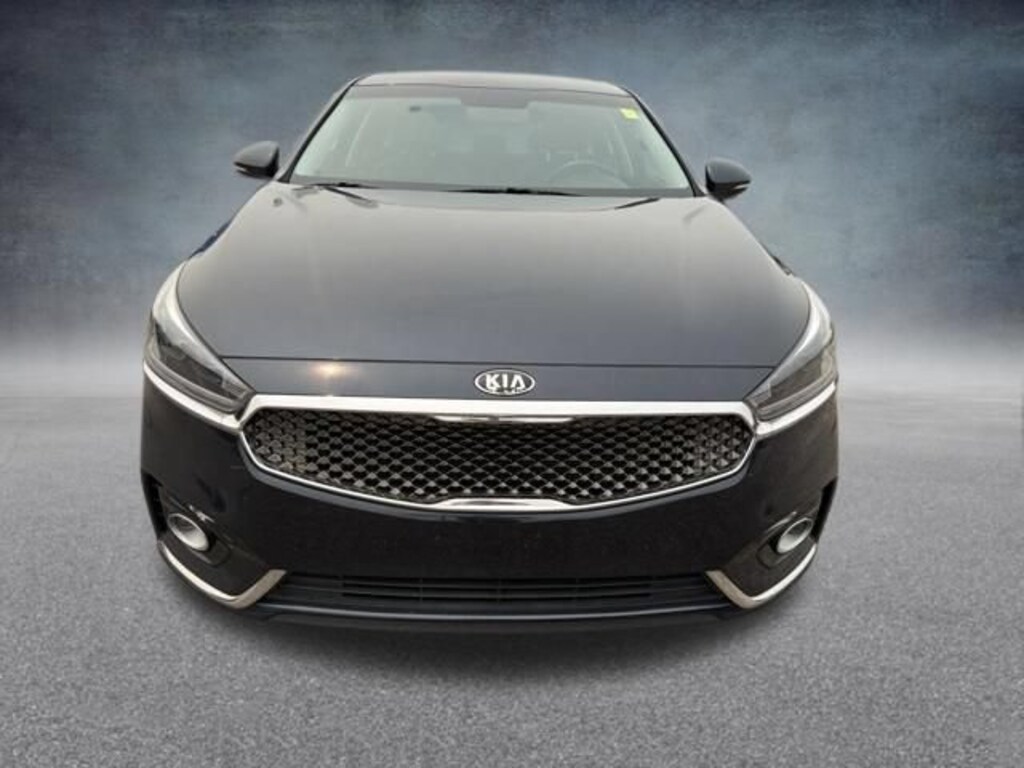 Used 2017 Kia Cadenza Premium Sedan