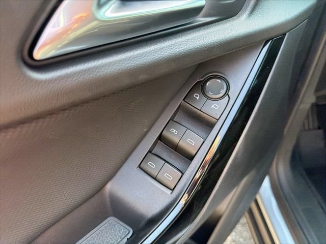 2027 Chevrolet Equinox LT - Photo 11