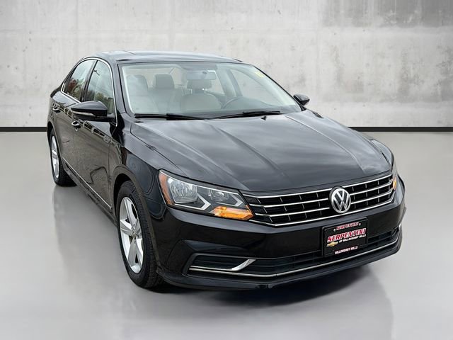 2017 Volkswagen Passat SE photo 3