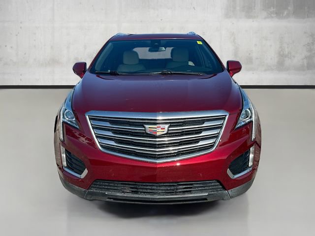 2017 Cadillac XT5 Luxury photo 2
