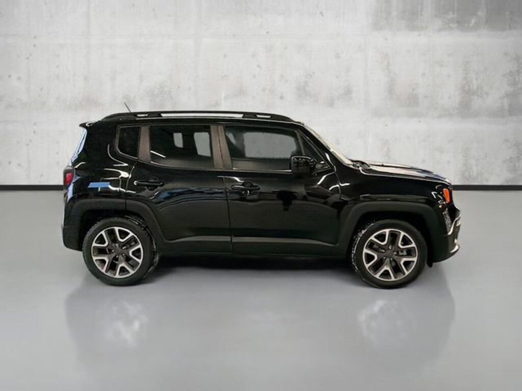 Used 2016 Jeep Renegade Latitude SUV
