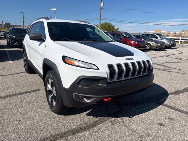 Used 2016 Jeep Cherokee Trailhawk SUV