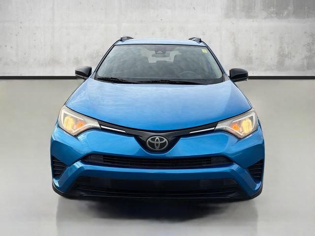 2017 Toyota RAV4 LE photo 2