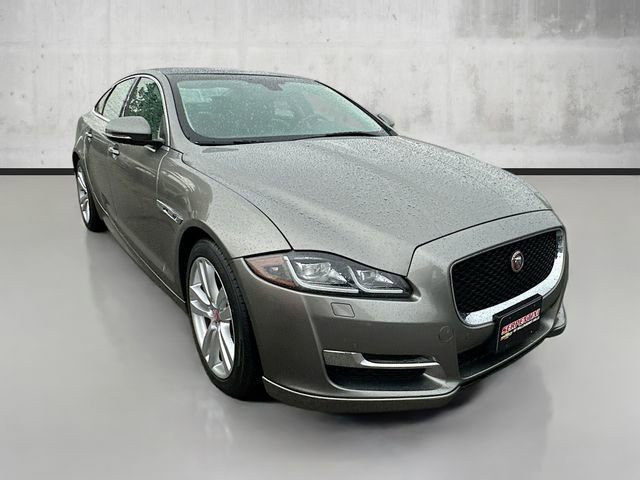 2017 Jaguar XJ R-Sport Supercharged photo 3