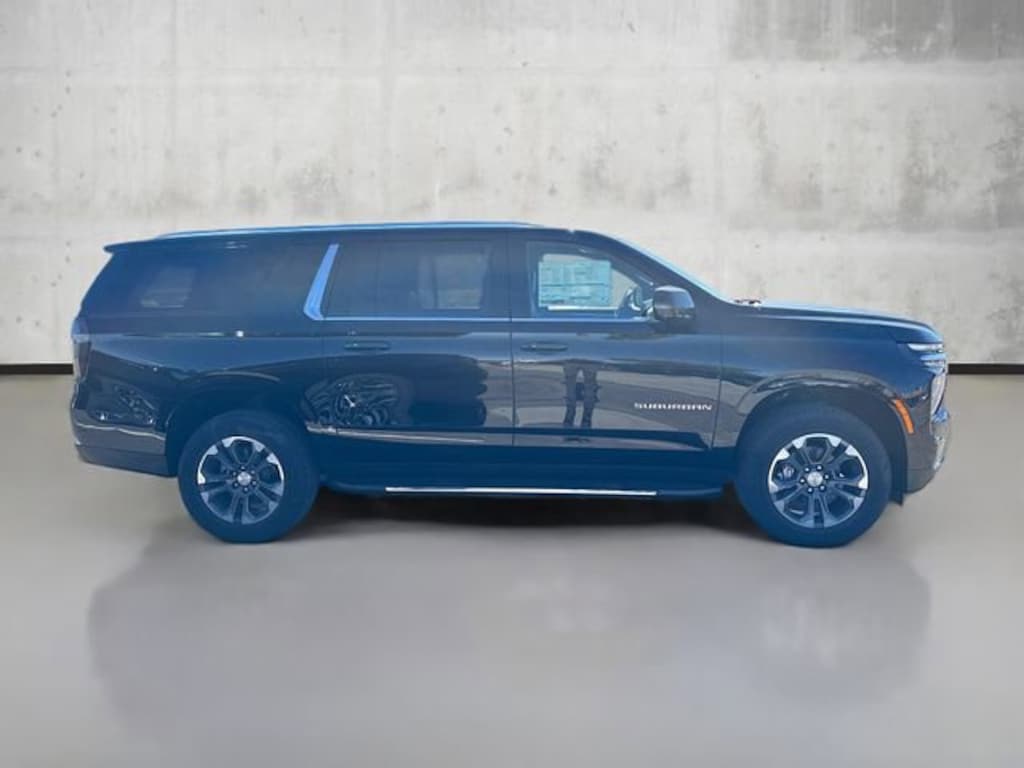 New 2026 Chevrolet Suburban LT SUV