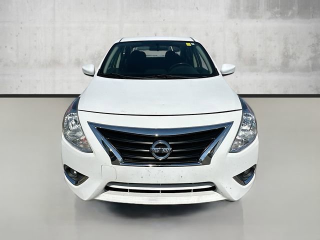 2019 Nissan Versa Sedan SV photo 2