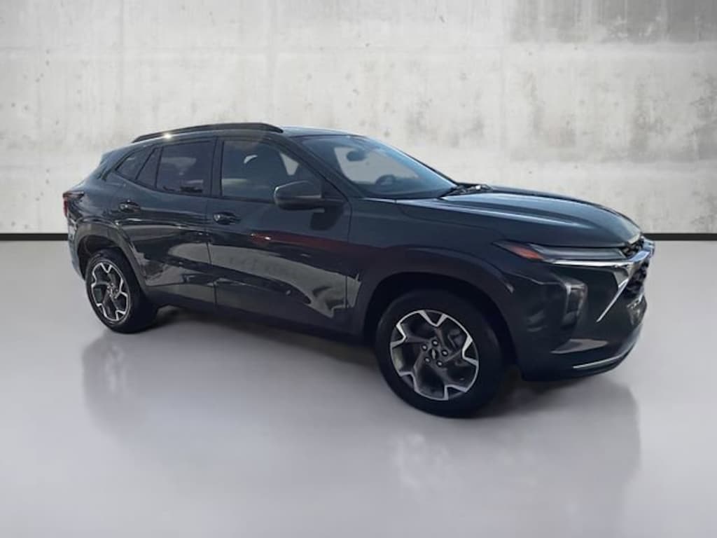 New 2026 Chevrolet Trax LT SUV