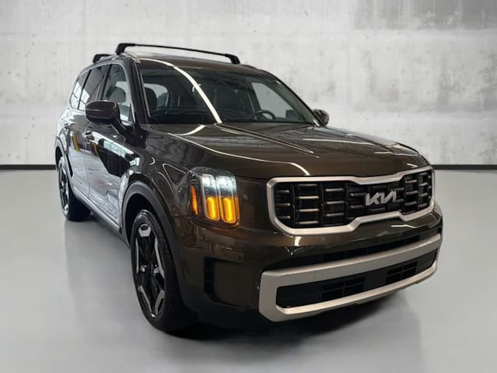 Used 2024 Kia Telluride S SUV