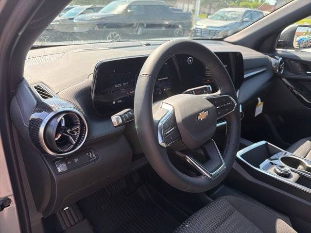 2027 Chevrolet Equinox LT - Photo 14