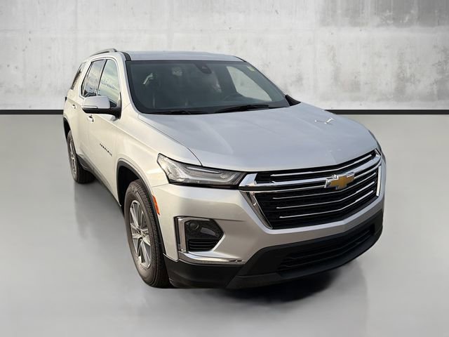 2022 Chevrolet Traverse Leather photo 3