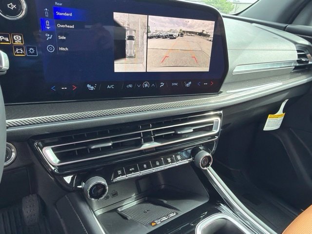 2027 Chevrolet Traverse Z71 - Photo 16