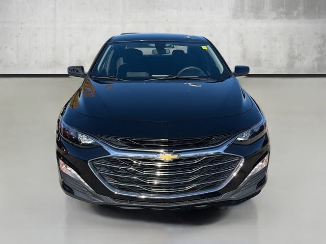 Used 2020 Chevrolet Malibu 1LT with VIN 1G1ZD5ST0LF036944 for sale in Willoughby Hills, OH