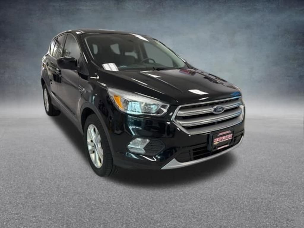 Used 2017 Ford Escape SE SUV