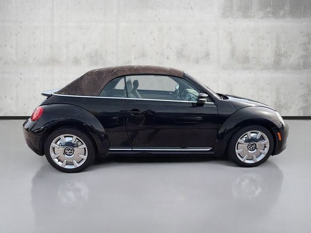 2014 Volkswagen Beetle 1.8T Convertible photo 4