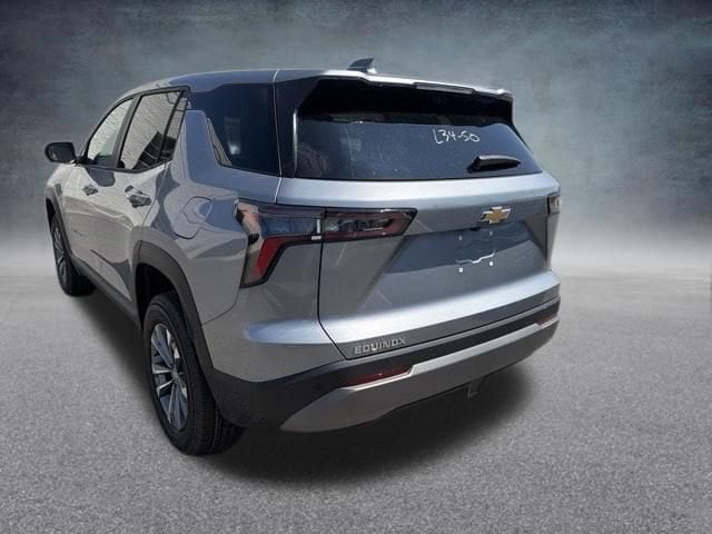 2027 Chevrolet Equinox LT - Photo 7
