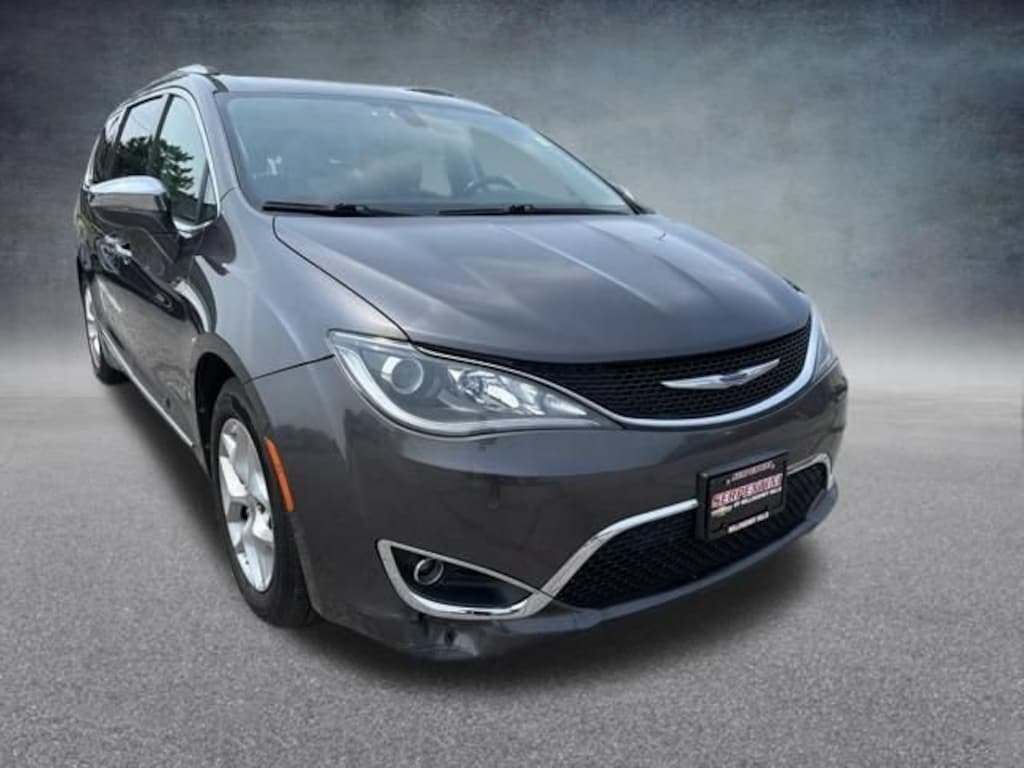 Used 2019 Chrysler Pacifica Limited Van Passenger Van