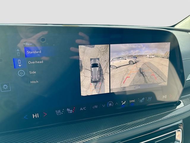 2026 Chevrolet Traverse High Country - Photo 17