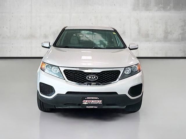 Used 2013 Kia Sorento LX with VIN 5XYKTCA68DG322423 for sale in Willoughby Hills, OH