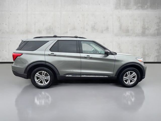 2020 Ford Explorer XLT photo 2