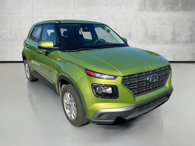 2020 Hyundai Venue SEL photo 2
