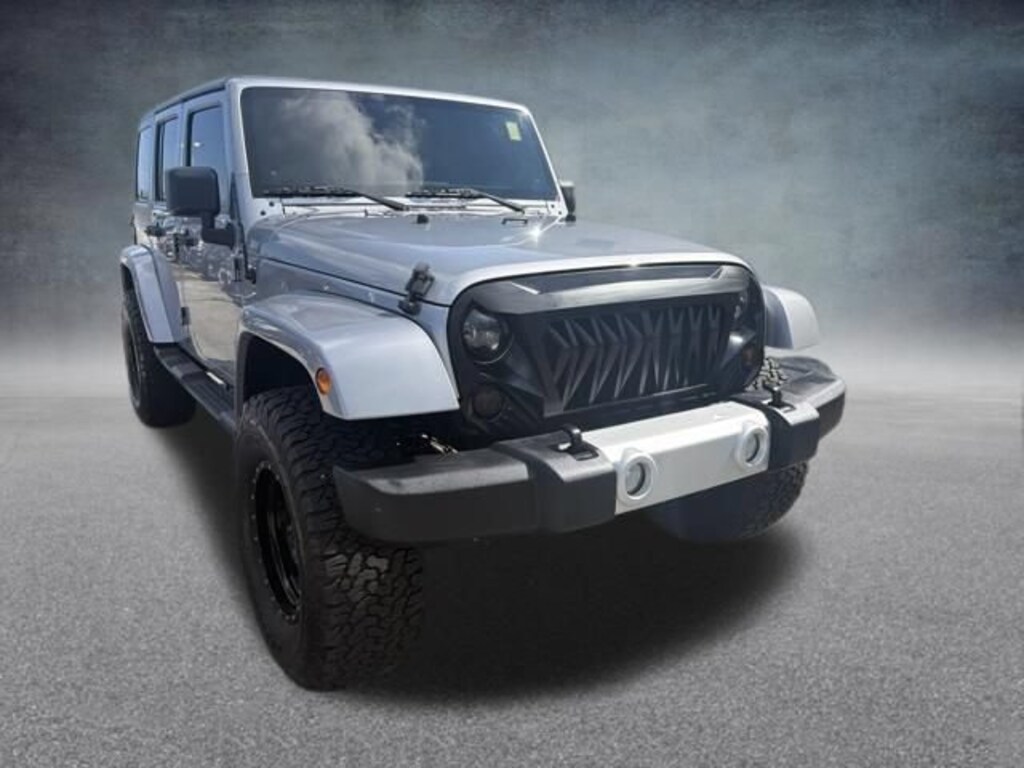 Used 2013 Jeep Wrangler Unlimited Sahara SUV