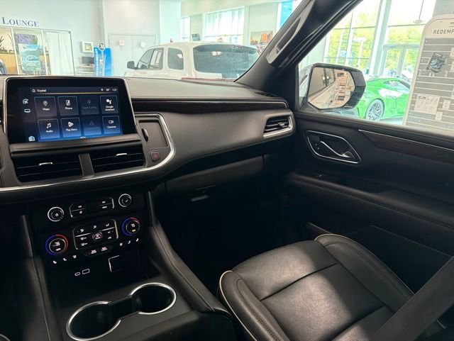 2022 Chevrolet Suburban Premier - Photo 25