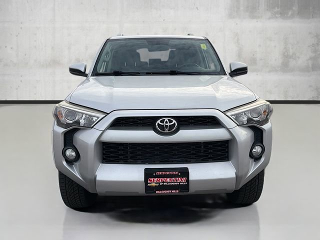 2014 Toyota 4Runner SR5 4WD photo 2