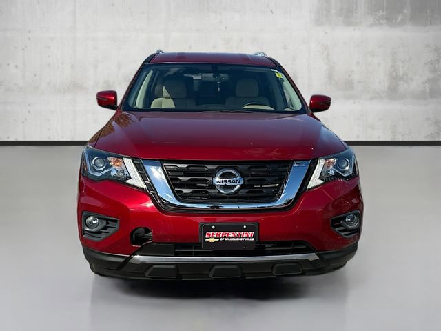 2018 Nissan Pathfinder SV photo 2