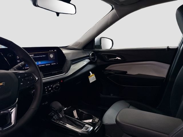 2026 Chevrolet Trax LT - Photo 27