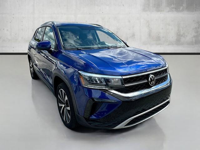 2022 Volkswagen Taos SE photo 3
