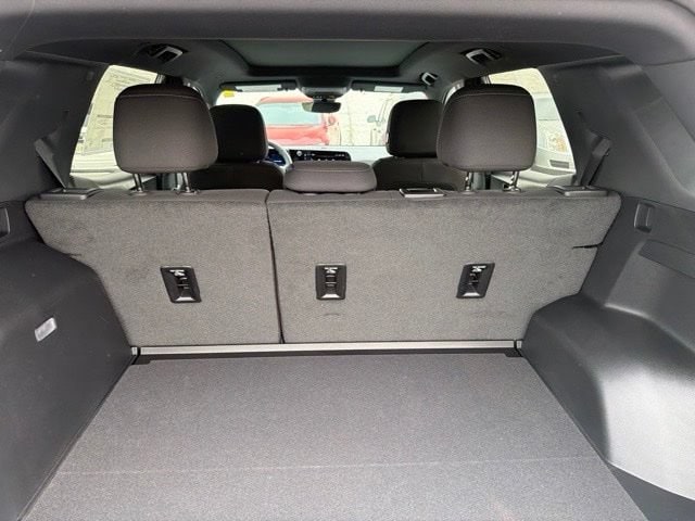 2027 Chevrolet Equinox LT - Photo 14