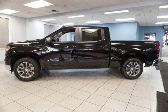 2026 Chevrolet Silverado 1500 LT photo 2