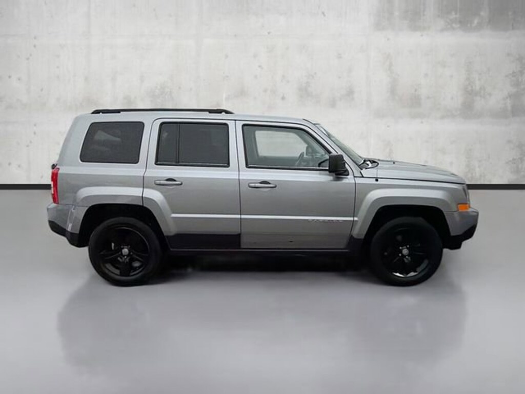 Used 2016 Jeep Patriot Latitude SUV